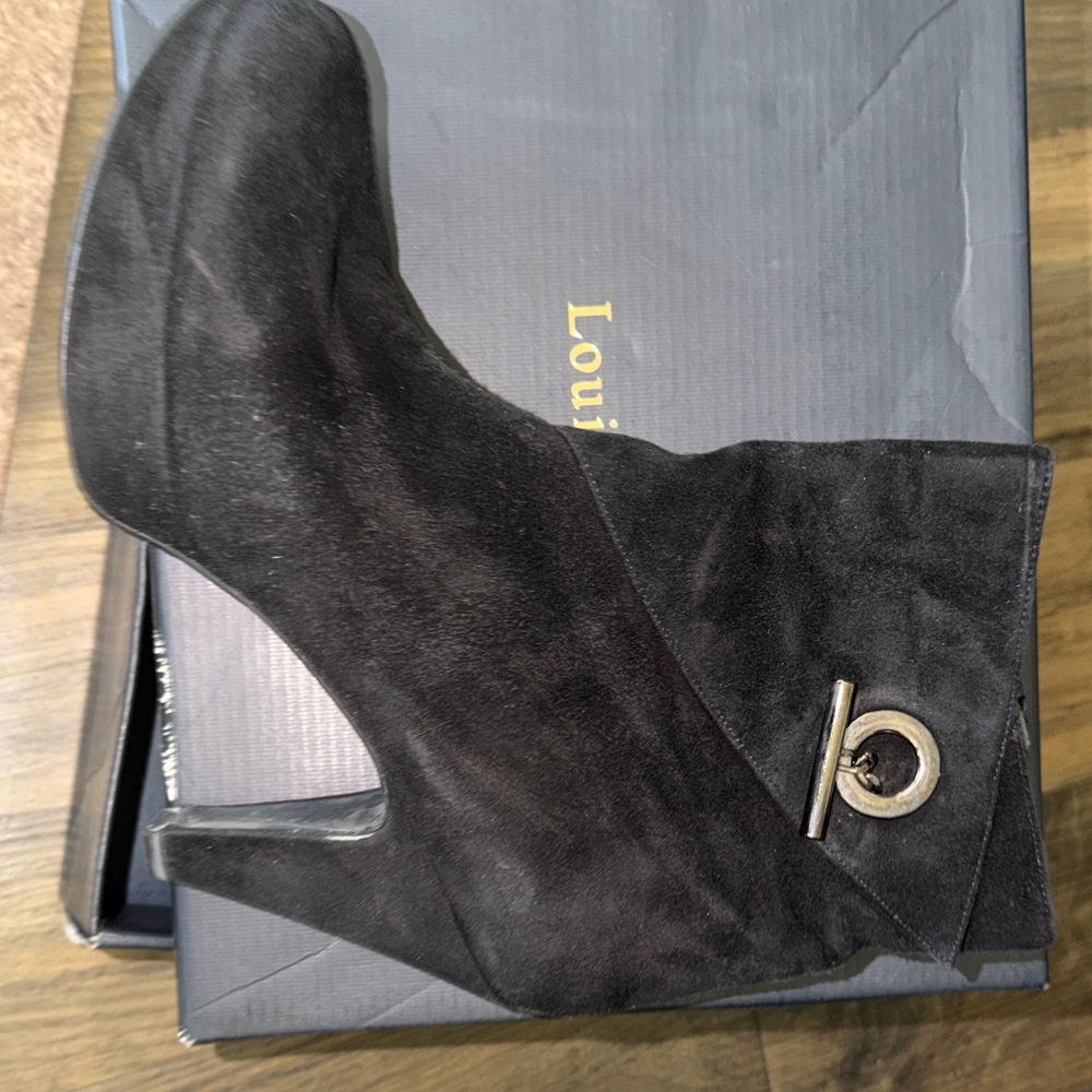 Stuart Weitzman Ringgore Black Suede Platform Ankle Boots